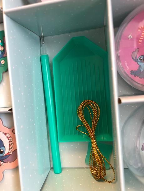 Stitch vianočné gule, 