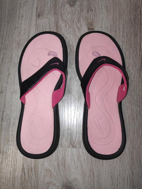 Sandalky., graceland,38