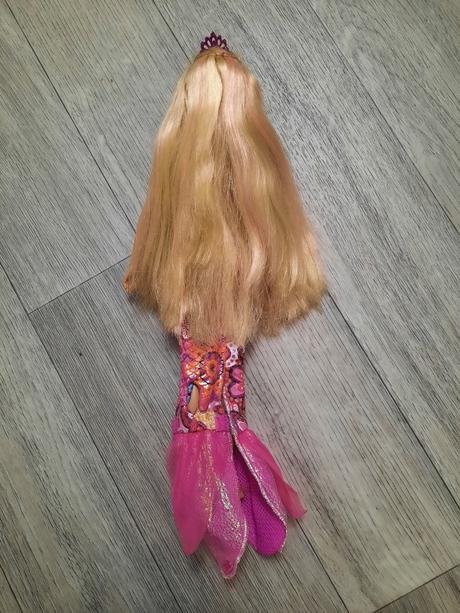 Barbie merliah príbeh morskej panny 2010,