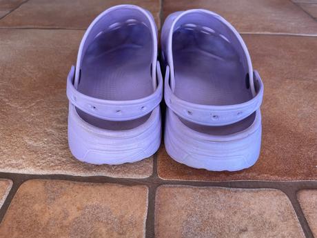 Fialove crocsy pre panov, 43