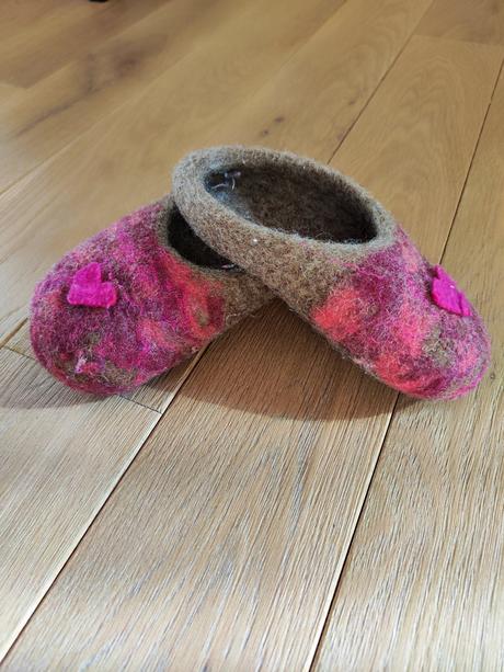 Vlnené papučky, 25