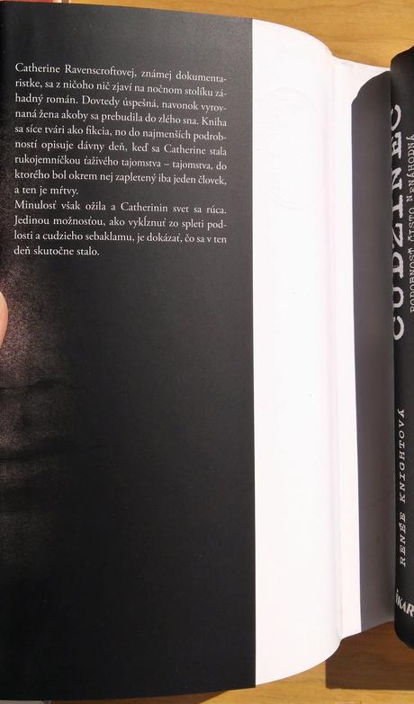 Cudzinec, podobnosť čisto nenáhodná, knightová,