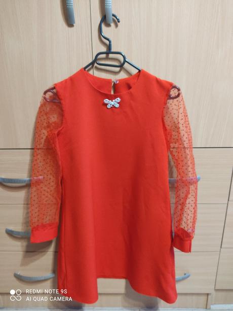 Dievčenské šaty, 152