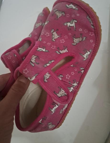 Papucky beda, beda,29