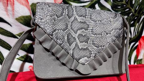 Šedá crossbody kabelka,