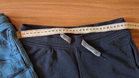 Kraťasy 140 - 3 ks, c&a,140