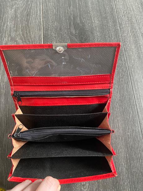 Dámska peňaženka,