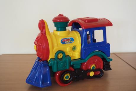 Plastový vláčik, 