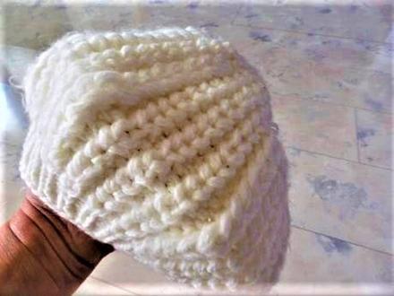 Teplá hrubá bareta, m