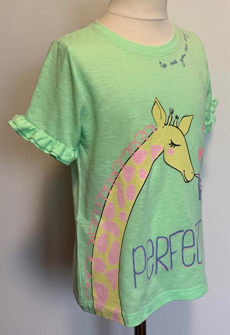 Tričko so žirafou, 134