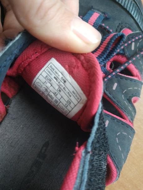 Sandálky s plnou špičkou, loap,31