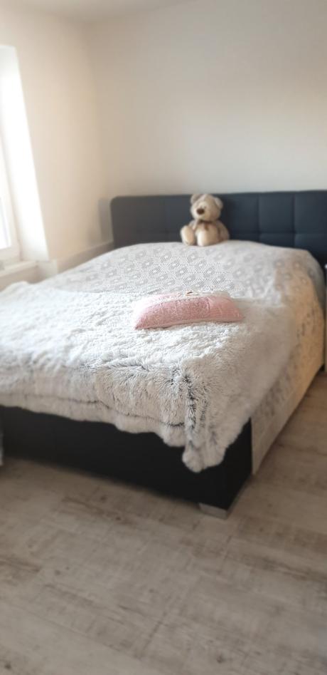 Prehoz na posteľ hackovany, 