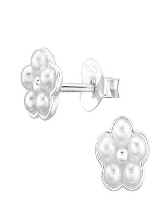 Kvietky s perličkami,