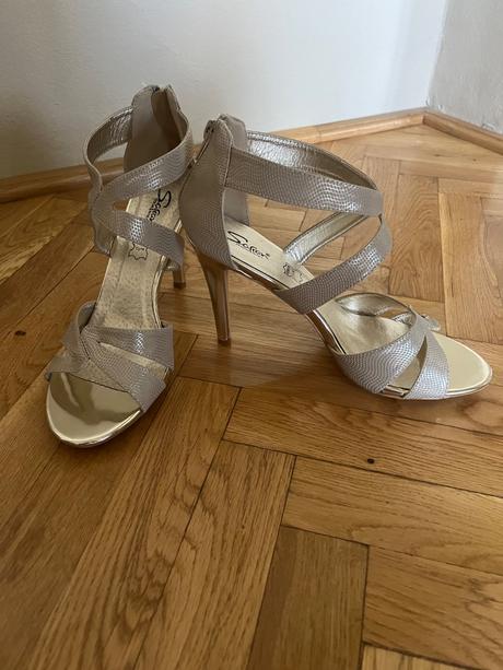 Lodicky - sandále, 39