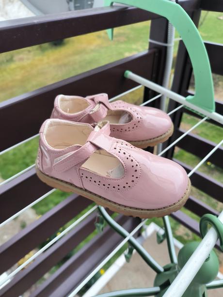 Ružové topánočky, 29