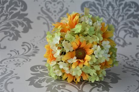 Dekoračná kvetinová guľa,