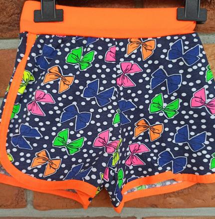 Krátke nohavice, 128