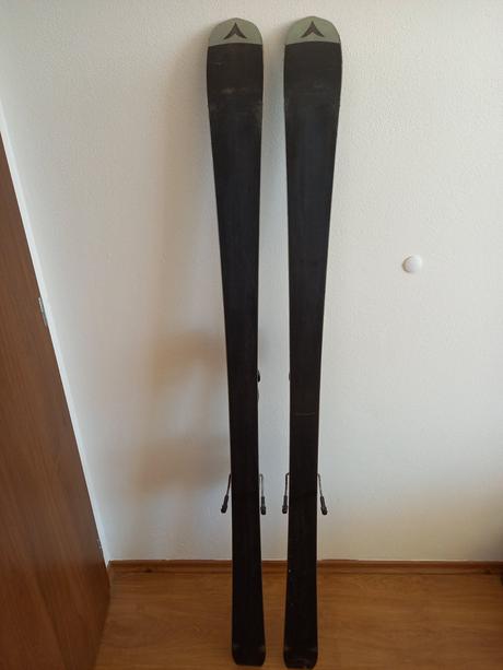 Lyže zn. dynastar č. 160 cm, dynastar,150-159 cm