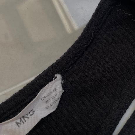 Asymetrický top na jedno rameno čierny (ribbed), mango,xs