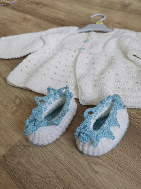 Svetrík a papučky, 68