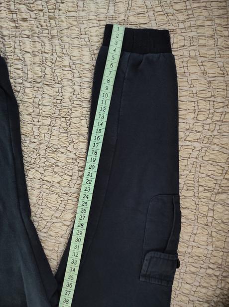 Predám chlap. teplákové mayoral nohavice veľ. 104, mayoral,104