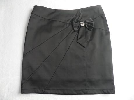 Krásna elegantná sukňa, 38