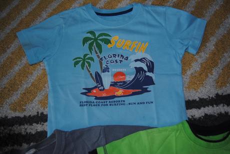 Farebné tričká, 104