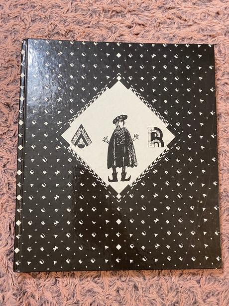 Krásna stará kniha arabela rumburak macourek miloš,