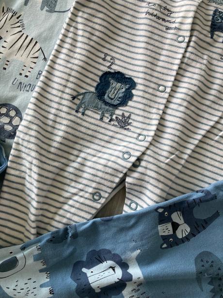 Overaly next a hm s čiapočkou top stav 9-12m, next,74