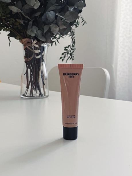 Burberry hero sprchový gel,