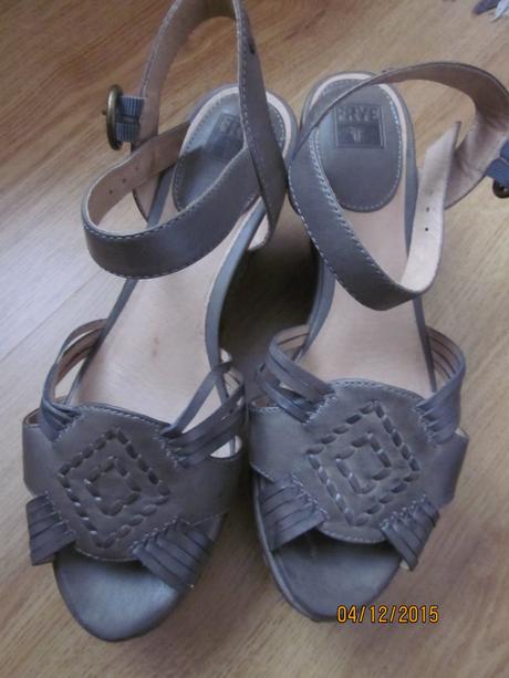 Celokožené sandálky zn. frye, 39