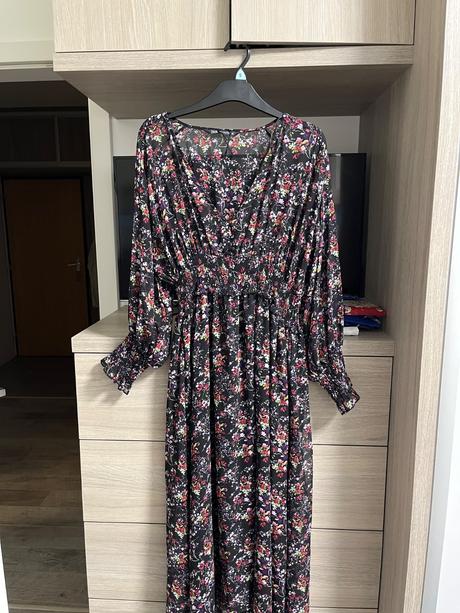 Kvietkovane šaty, zara,m