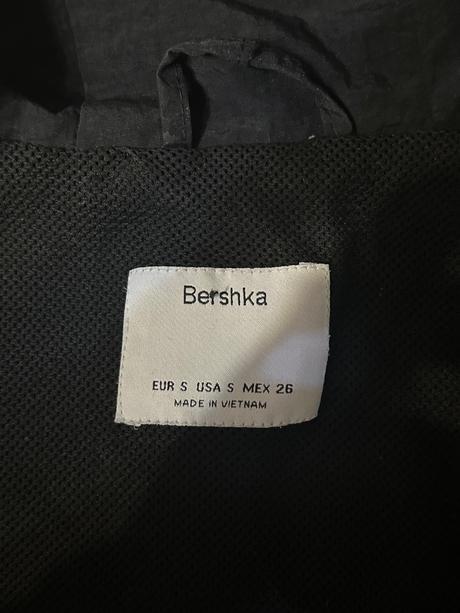 Bundička, bershka,s