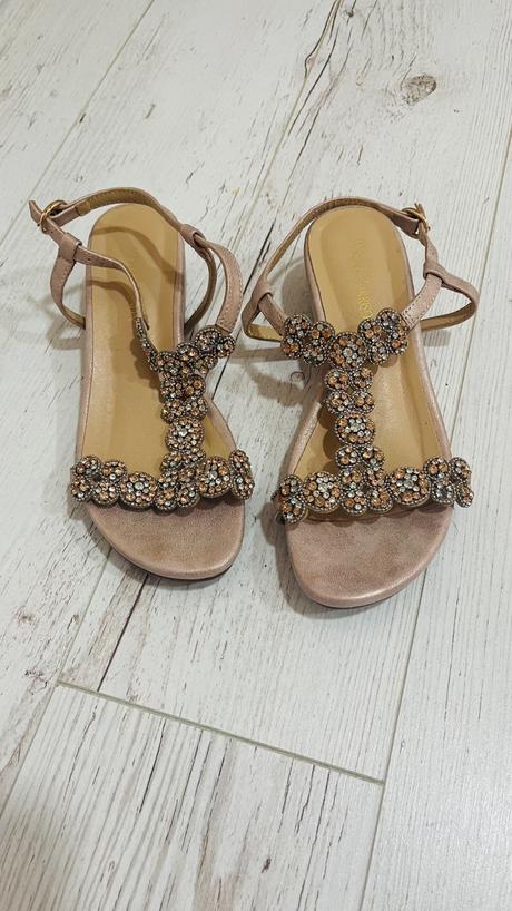 Sandale s kamienkami 37, 37