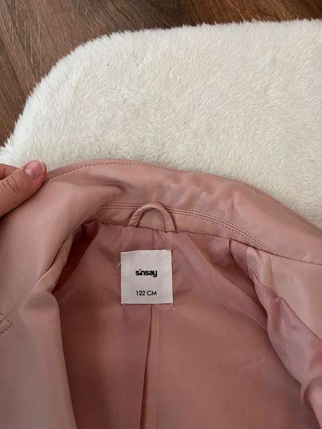 Ružový kožáčik, sinsay,122