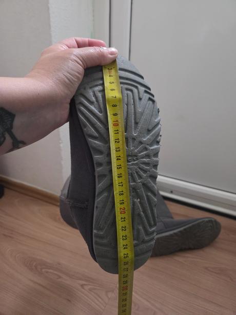 Snehule, ugg,39