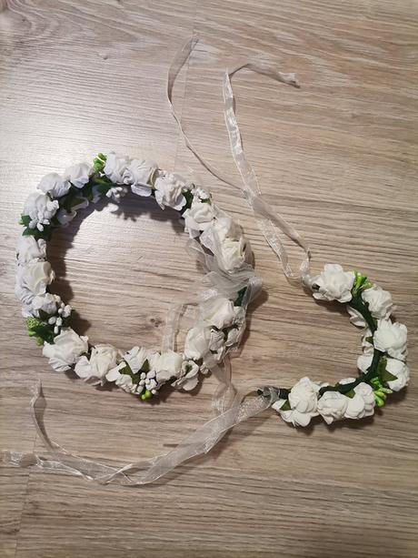 Dievčenský kvetovaný venček + náramok - 2 druhy, 