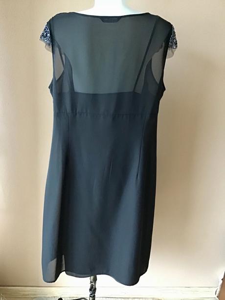 Krasne saty s koralkami /94, marks & spencer,46