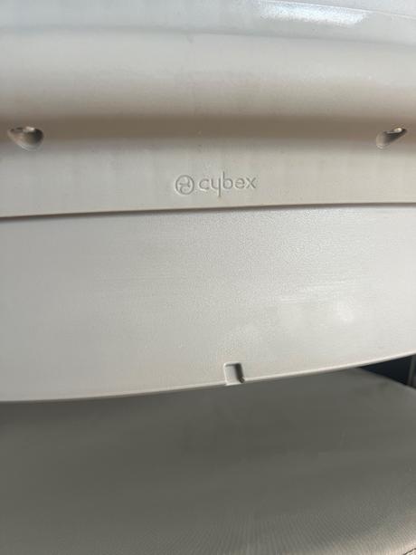Rastúca detska stolička cybex,