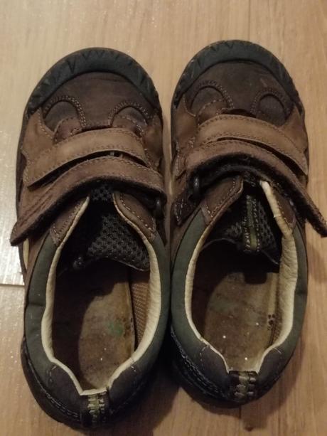 Topanky s okom dinosaura, clarks,29