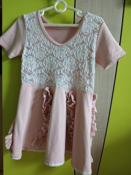 Sviatočné šaty, 116