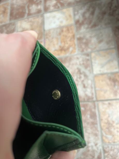 Louis vuitton epi leather peňaženka, louis vuitton