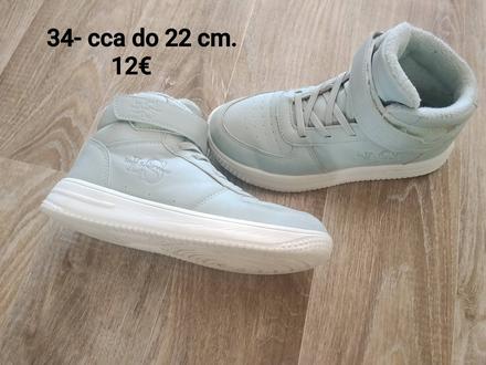Tenisky vyššie, 24