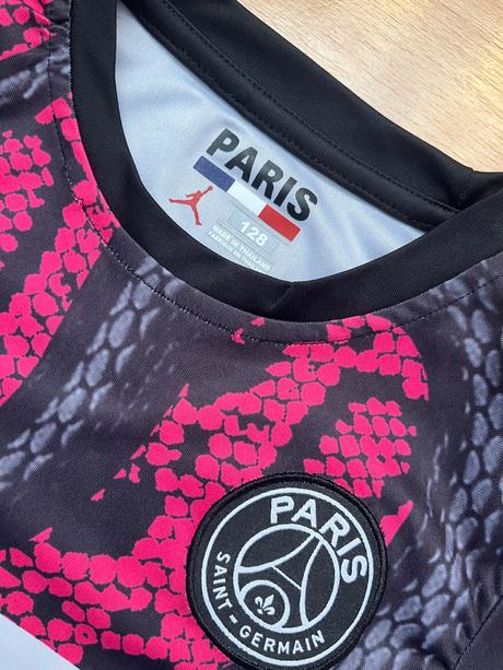 Dres psg neymar, 128
