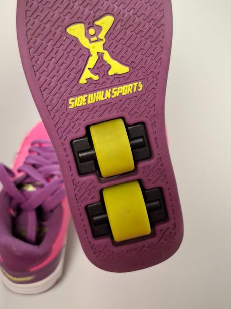 Kolieskové topánky, 30