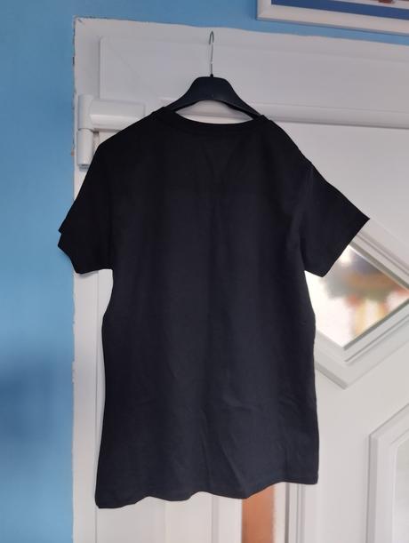 Krasne tričko vlk - ako nove, m