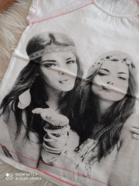 Trendy moderne tricko134-140 super stav, 134