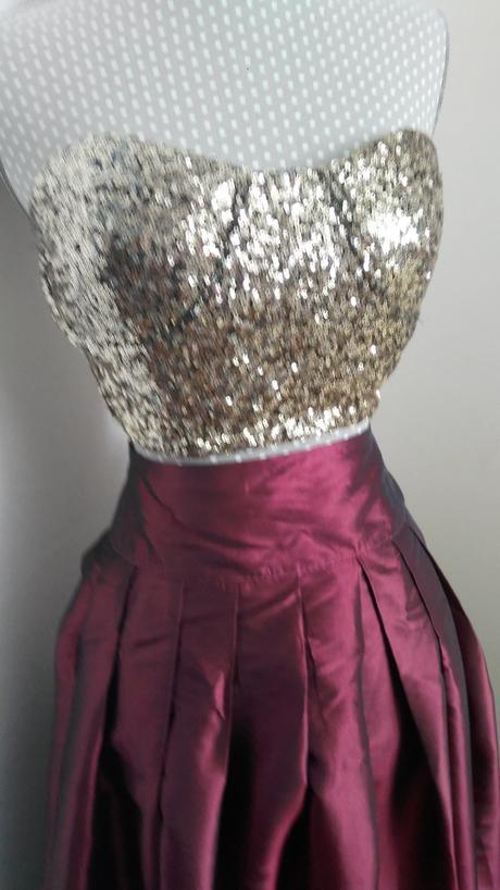 Príležitostné oblečenie, m