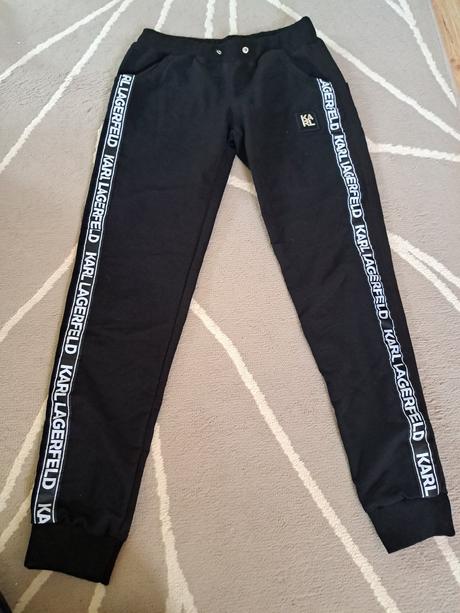 Športová súprava, s