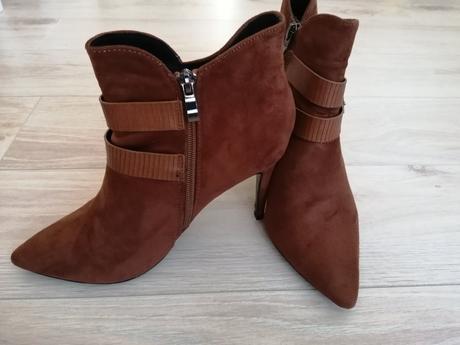 Kotníkové topánky, 39